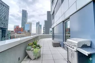24-16 Queens Plaza S, New York City, NY 11101 - Photo 19