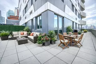 24-16 Queens Plaza S, New York City, NY 11101 - Photo 5