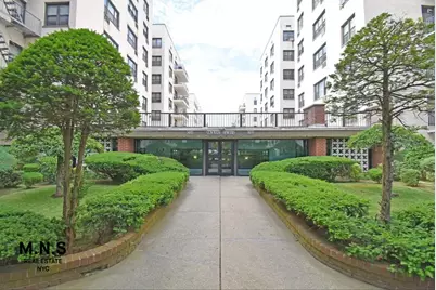 3090 Voorhies Avenue #3-M, New York City, NY 11235 - Photo 9