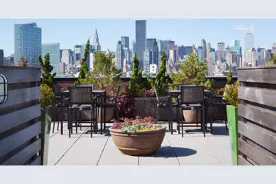 21-45 44th Drive #4-I, New York City, NY 11101 - Photo 19