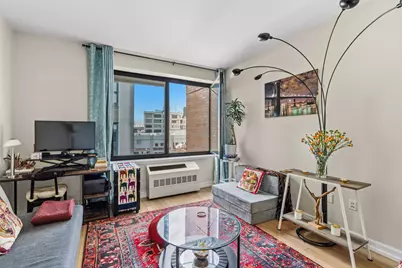 21-45 44th Drive #4-I, New York City, NY 11101 - Photo 3