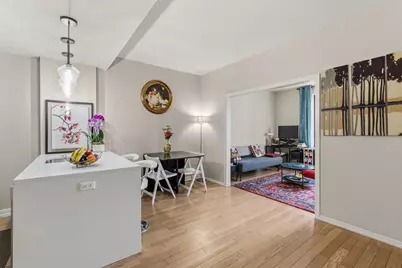 21-45 44th Drive #4-I, New York City, NY 11101 - Photo 9