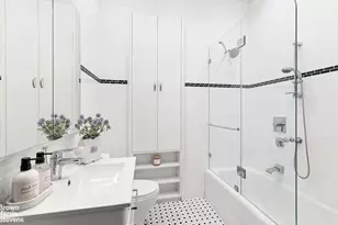 55 E 76th St, New York City, NY 10021 - Photo 7