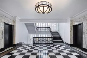 2109 Broadway, New York, NY 10023 - Photo 9