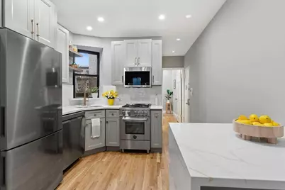 22 Leroy Street #10, New York City, NY 10014 - Photo 3