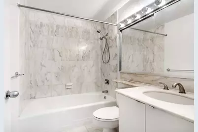 40 E 94th Street #3E, New York, NY 10128 - Photo 7