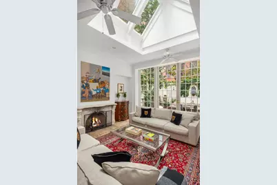 412 E 89th Street, New York City, NY 10128 - Photo 3