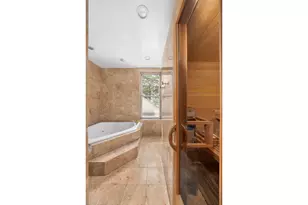 412 E 89th St, New York City, NY 10128 - Photo 13