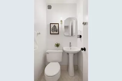 314 E 50th Street #1E, New York, NY 10022 - Photo 9