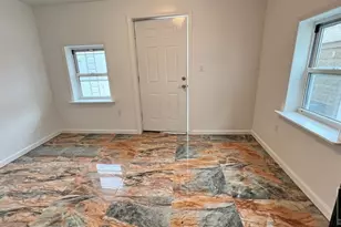 718 E 39th St, New York City, NY 11203 - Photo 3