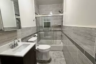 718 E 39th St, New York City, NY 11203 - Photo 11