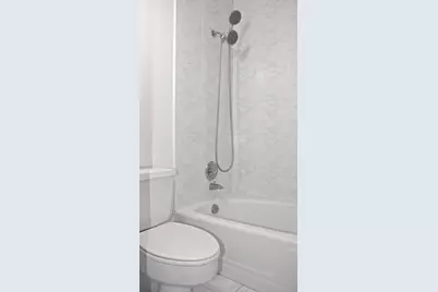 300 E 40th Street #5G, New York City, NY 10016 - Photo 9