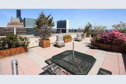 300 E 40th Street #5G, New York City, NY 10016 - Photo 11