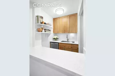 379 West Street #3B, New York, NY 10014 - Photo 3