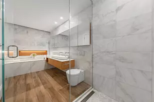 318 E 81st St, New York City, NY 10028 - Photo 13