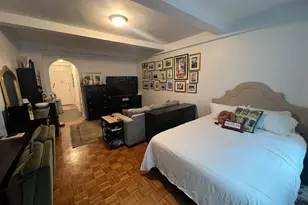 310 E 44th St, New York City, NY 10017 - Photo 1