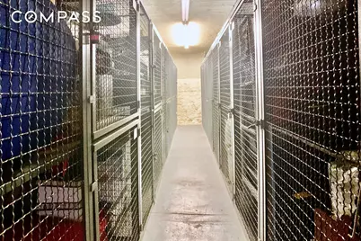 680 W 204th Street #4F, New York, NY 10034 - Photo 17