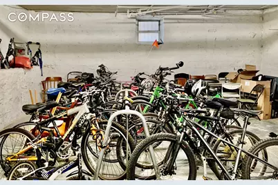 680 W 204th Street #4F, New York, NY 10034 - Photo 19