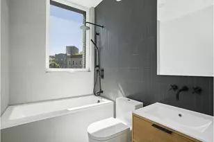128 Woodpoint Rd, New York City, NY 11211 - Photo 11