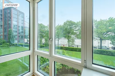 415 Main Street #2F, New York, NY 10044 - Photo 7