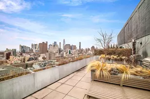 242 Broome St, New York City, NY 10002 - Photo 11