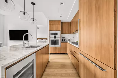 242 Broome Street #8A, New York, NY 10002 - Photo 3