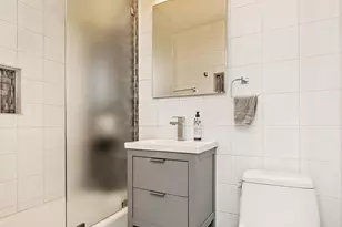 360 W 21st St, New York City, NY 10011 - Photo 7