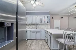 715 45th St, New York City, NY 11220 - Photo 23