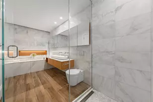 318 E 81st St, New York City, NY 10028 - Photo 13