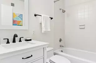 1065 Park Ave, New York City, NY 10128 - Photo 11