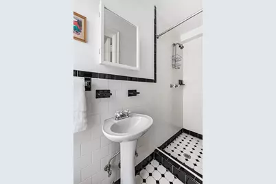 215 E 73rd Street #2A, New York, NY 10021 - Photo 15