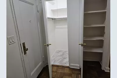 40 Central Park S #14I, New York, NY 10019 - Photo 5