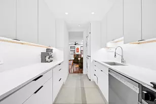 319 E 105th St, New York City, NY 10029 - Photo 3