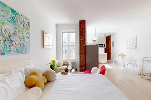 124 Thompson St, New York City, NY 10012 - Photo 3