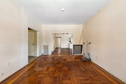 825 E 13th Street, New York City, NY 11230 - Photo 3