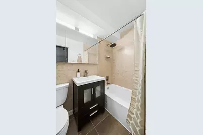 233 E 69th Street #5F, New York City, NY 10021 - Photo 3