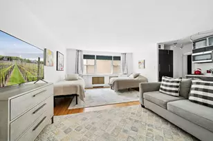 233 E 69th St, New York City, NY 10021 - Photo 1