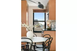 300 W 23rd St, New York City, NY 10011 - Photo 5