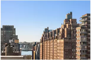 300 W 23rd St, New York City, NY 10011 - Photo 3