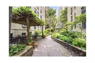 433 E 51st St, New York City, NY 10022 - Photo 11