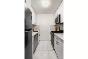 210 E 15th St, New York City, NY 10003 - Photo 3
