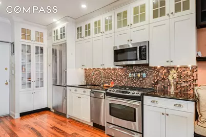 225 W 70th Street #4B, New York City, NY 10023 - Photo 1