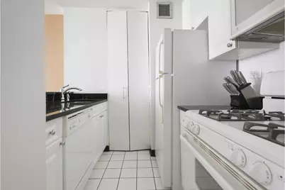 230 W 55th Street #10E, New York, NY 10019 - Photo 3