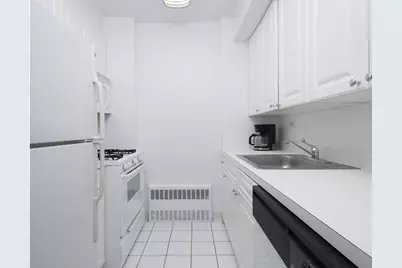 230 W 55th Street #11G, New York City, NY 10019 - Photo 3