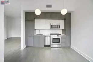 416 W 52nd St, New York City, NY 10019 - Photo 5