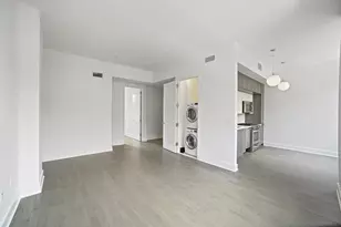416 W 52nd St, New York City, NY 10019 - Photo 3