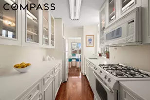 20 E 9th St, New York City, NY 10003 - Photo 9