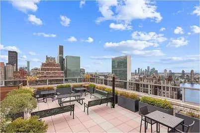 300 E 40th Street #27B, New York City, NY 10016 - Photo 17