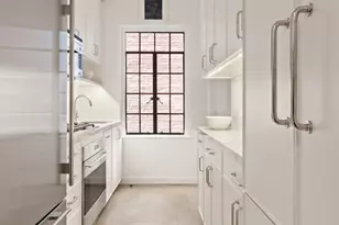 40/50 E 10th St, New York, NY 10003 - Photo 7