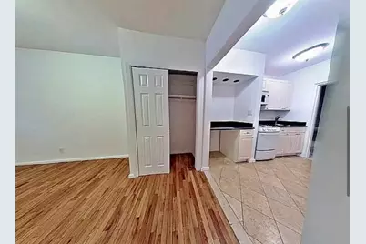 258 E 78th Street #1A, New York City, NY 10075 - Photo 3